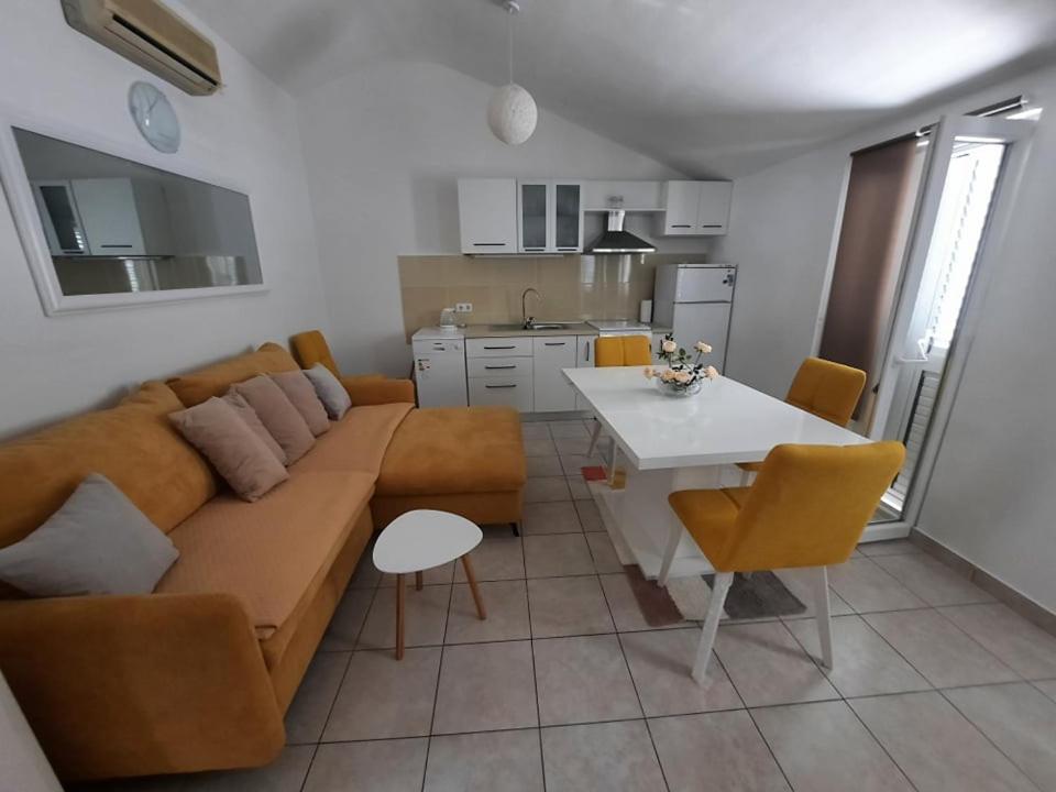 Apartamento Ojdana Zivkovic Rogoznica  Exterior foto